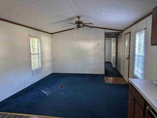 Foto del edificio - 1737 River Ridge Rd