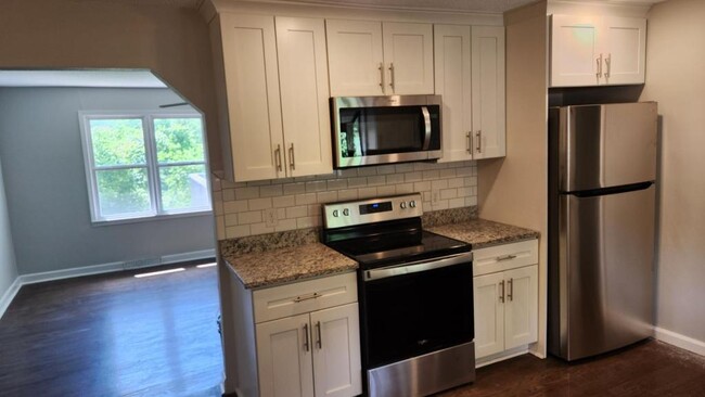 Foto del edificio - 8430 Oak St