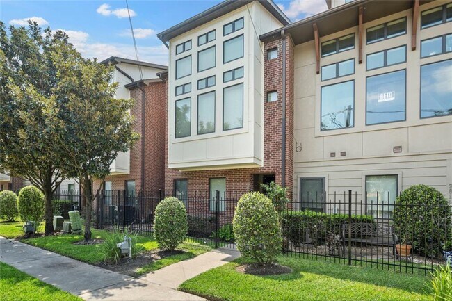 Foto del edificio - 2816 Leeland St