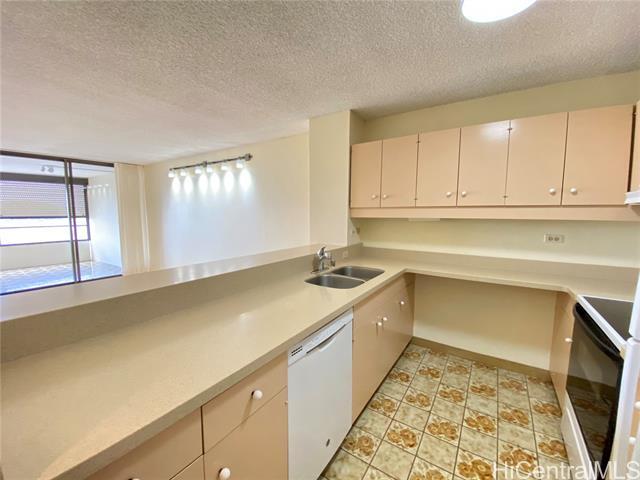 Building Photo - 1717 Mott Smith Dr