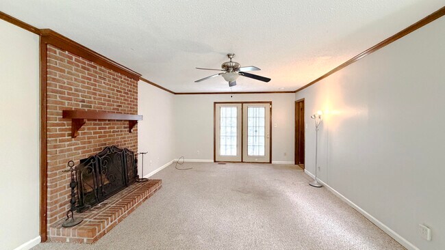 Foto del edificio - 2387 Riverchase Pl