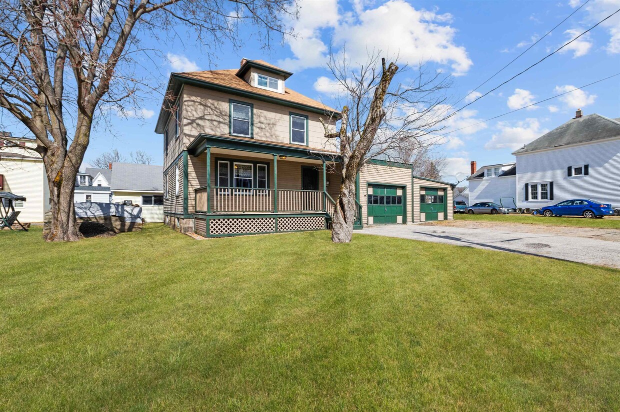 Primary Photo - 26 Viking St
