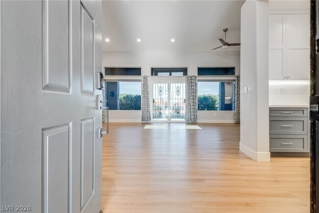 Foto del edificio - 2508 Sandilands Dr