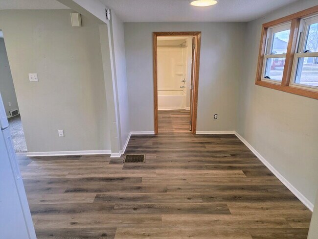 Foto del edificio - 114 N 5th St