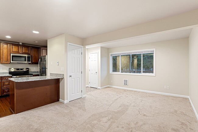 Interior Photo - The Lodge @ 73rd
