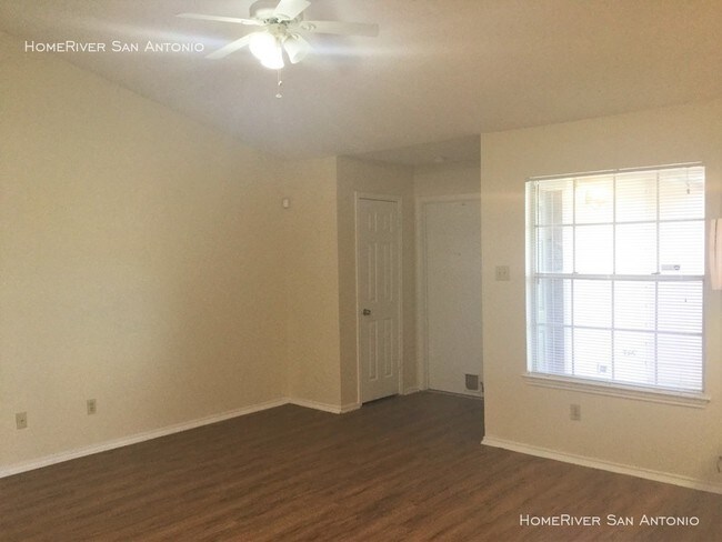 Foto del edificio - 14432 Edgemont St