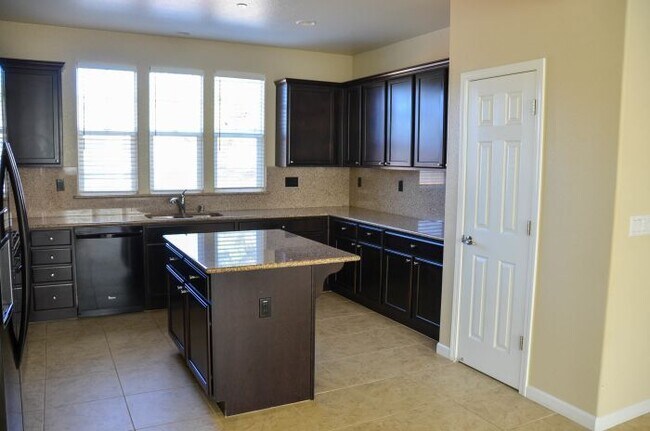 Building Photo - 3043 Moss Landing Terrace