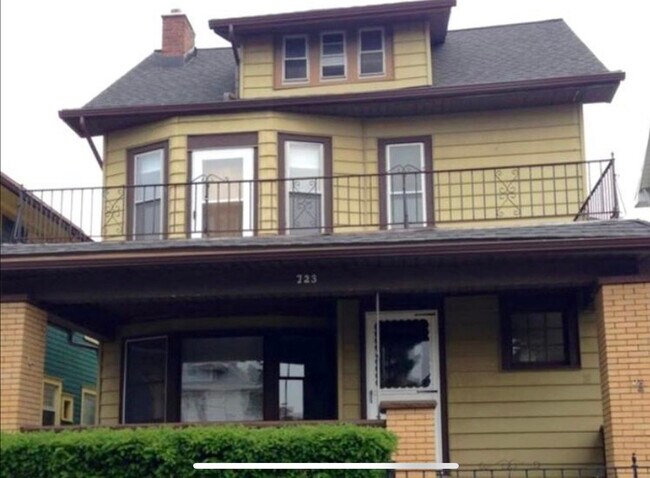 Foto del edificio - 723 Amherst St