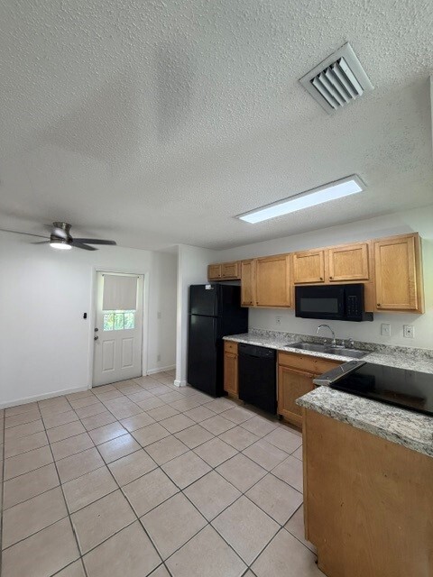 Foto del edificio - 4701 Alberta Ave