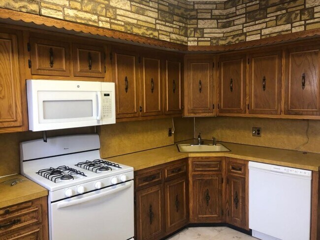 Kitchen - 1691 John F Kennedy Blvd