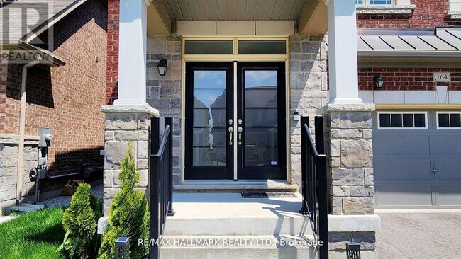 Photo du bâtiment - 164 Frederick Pearson St
