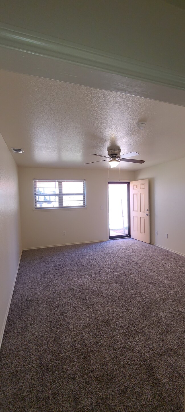 Building Photo - Parkside Apartments
