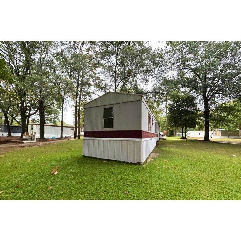 Foto principal - 4502 E Old Marion Hwy