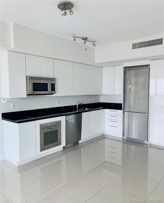 Foto del edificio - 92 SW 3rd St
