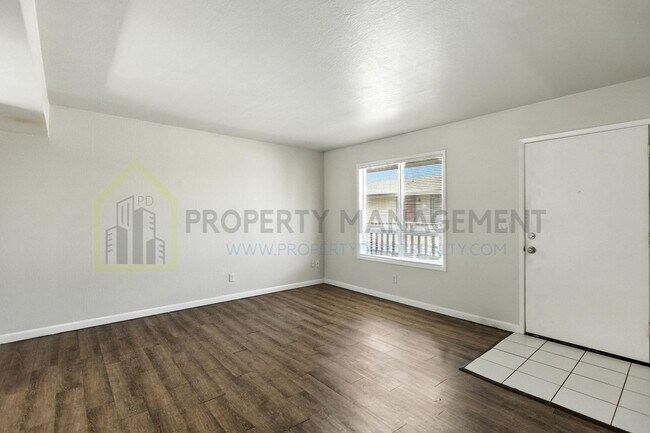 Foto del edificio - 15th Ave_4Plex