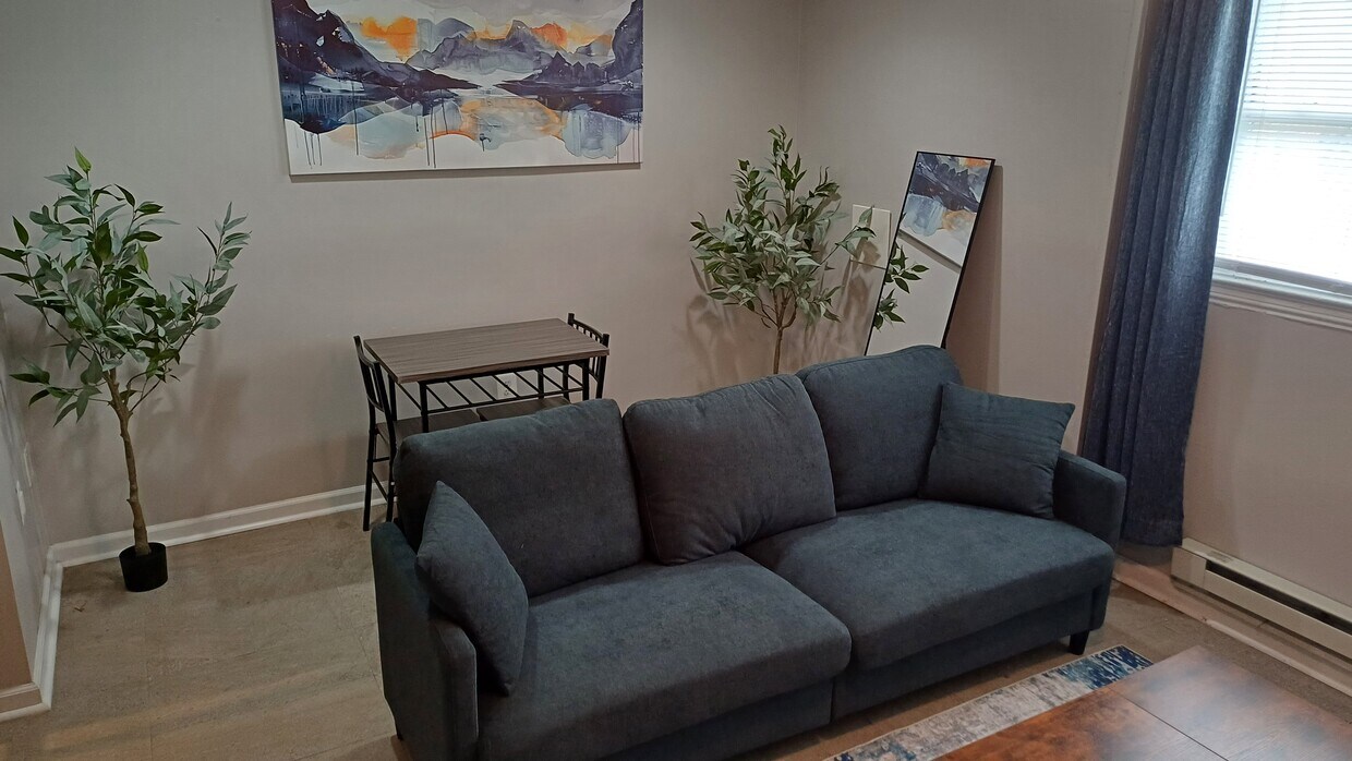 Foto principal - 4221 Grant St NE