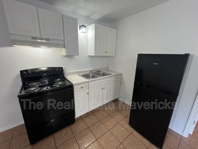 Foto del edificio - 925 Shallowford Rd