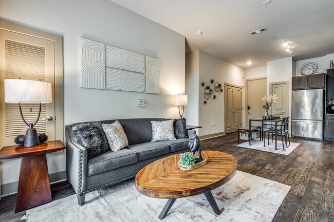 Foto del edificio - Ask About Our Multiple Specials – You Could Save Big!