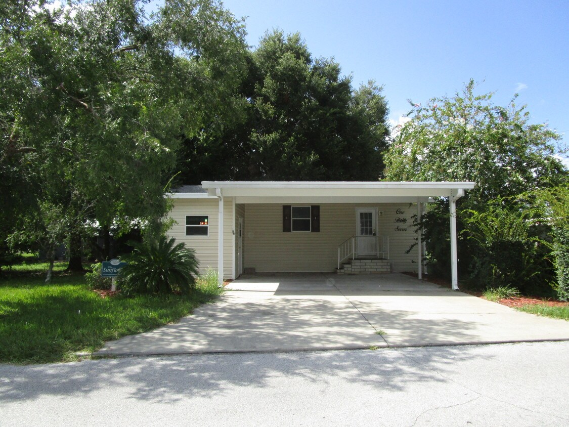 Primary Photo - 137 Highland Dr
