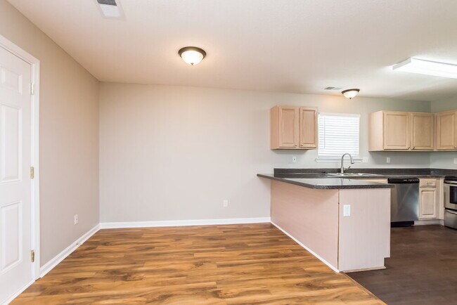 Foto del edificio - 7335 Red Maple Dr