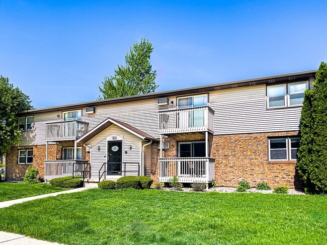 Building Photo - Woodland Village