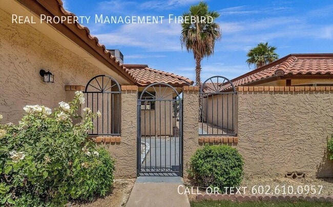 Building Photo - 5216 E Half Moon Dr
