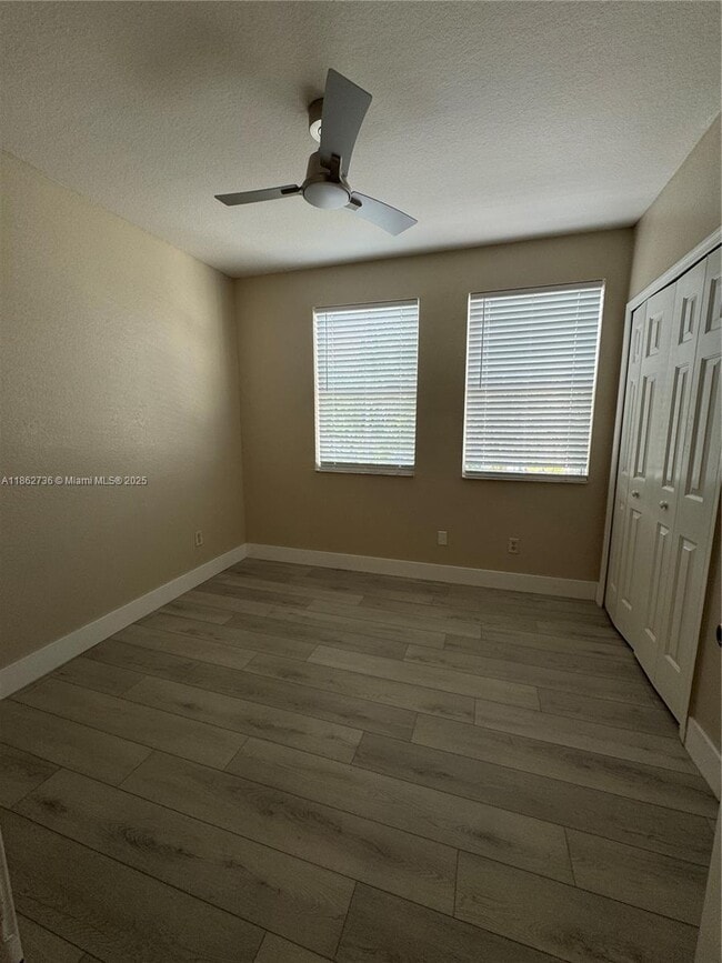 Foto del edificio - 15882 SW 42nd St