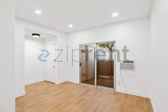 Foto del edificio - Unit 385