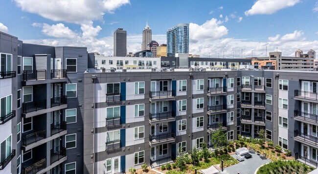 Foto del edificio - 520 E Washington St