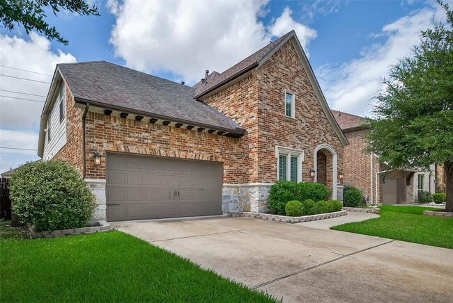Building Photo - 30148 Southern Sky Dr