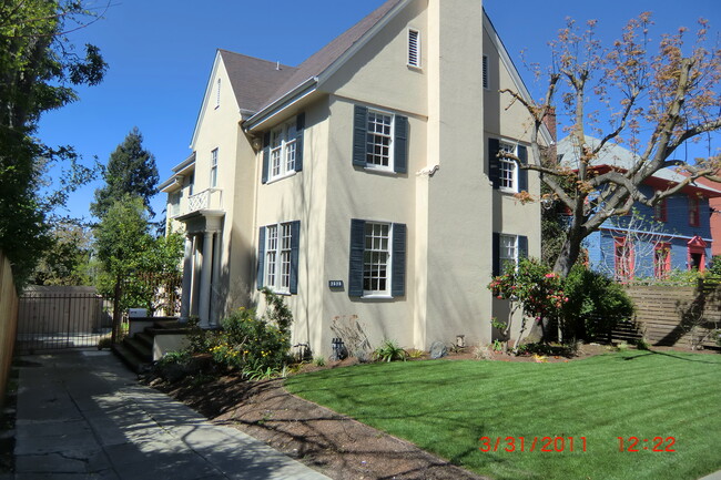 Building Photo - 2528 Warring St