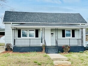 Building Photo - 309 Goldfloss St