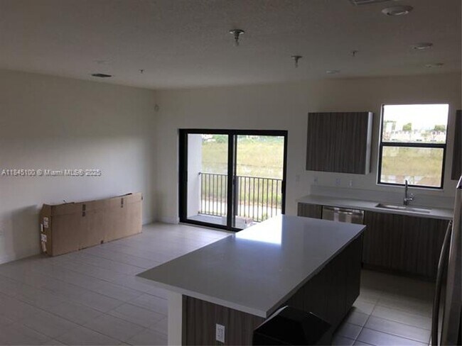 Photo - 10461 NW 82nd St Townhome