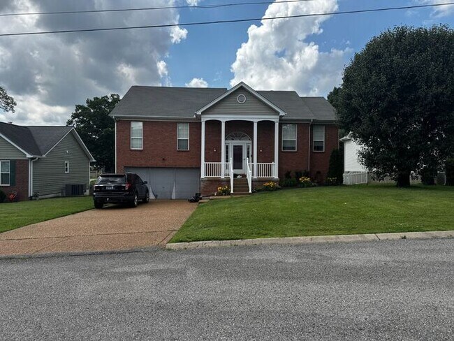 Photo - Beautiful 4BR Mt. Juliet Home in Top Schoo...