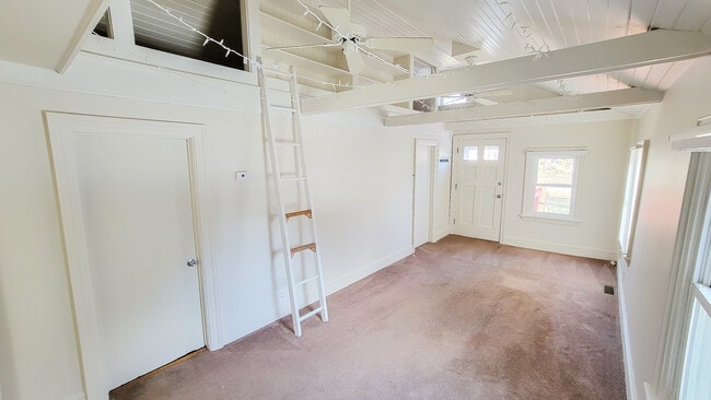 Building Photo - 2351 Ashland St