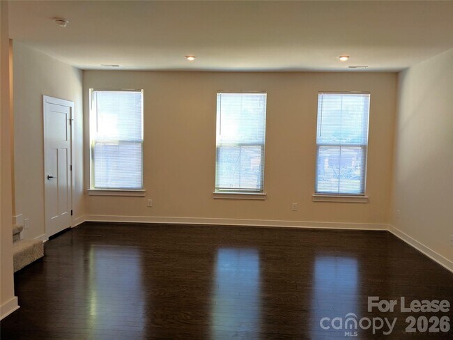 Foto del edificio - 3051 Salix Bend Dr