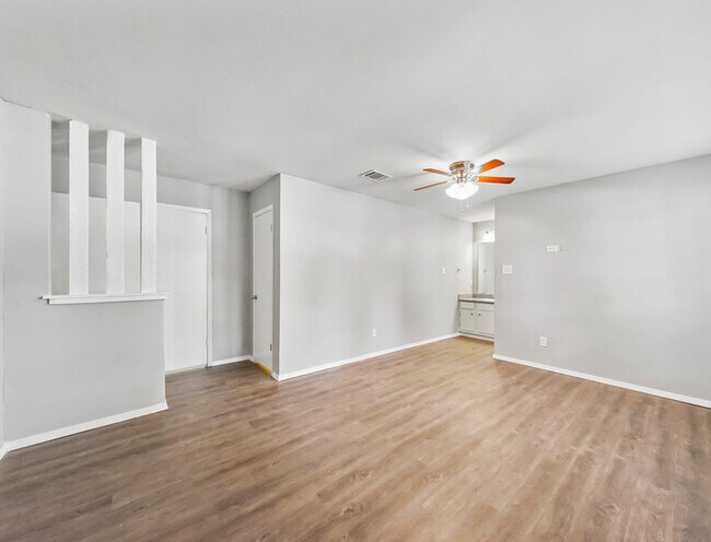 Building Photo - 22626 Leedstown Ln