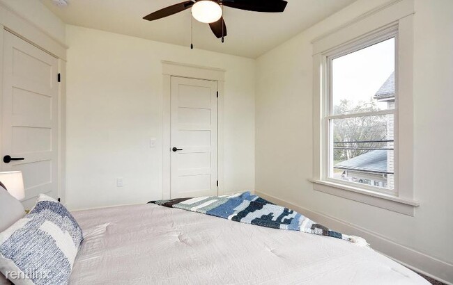 Building Photo - 2 br, 1 bath Townhome - 3032 New Macland Rd