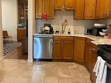 Foto del edificio - 46 Prescott St