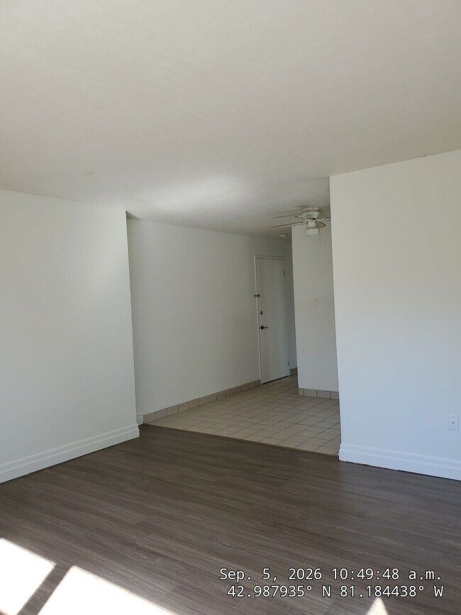 Photo du bâtiment - UPDATED 1 BEDROOM IN EAST LONDON-GREAT VALUE!