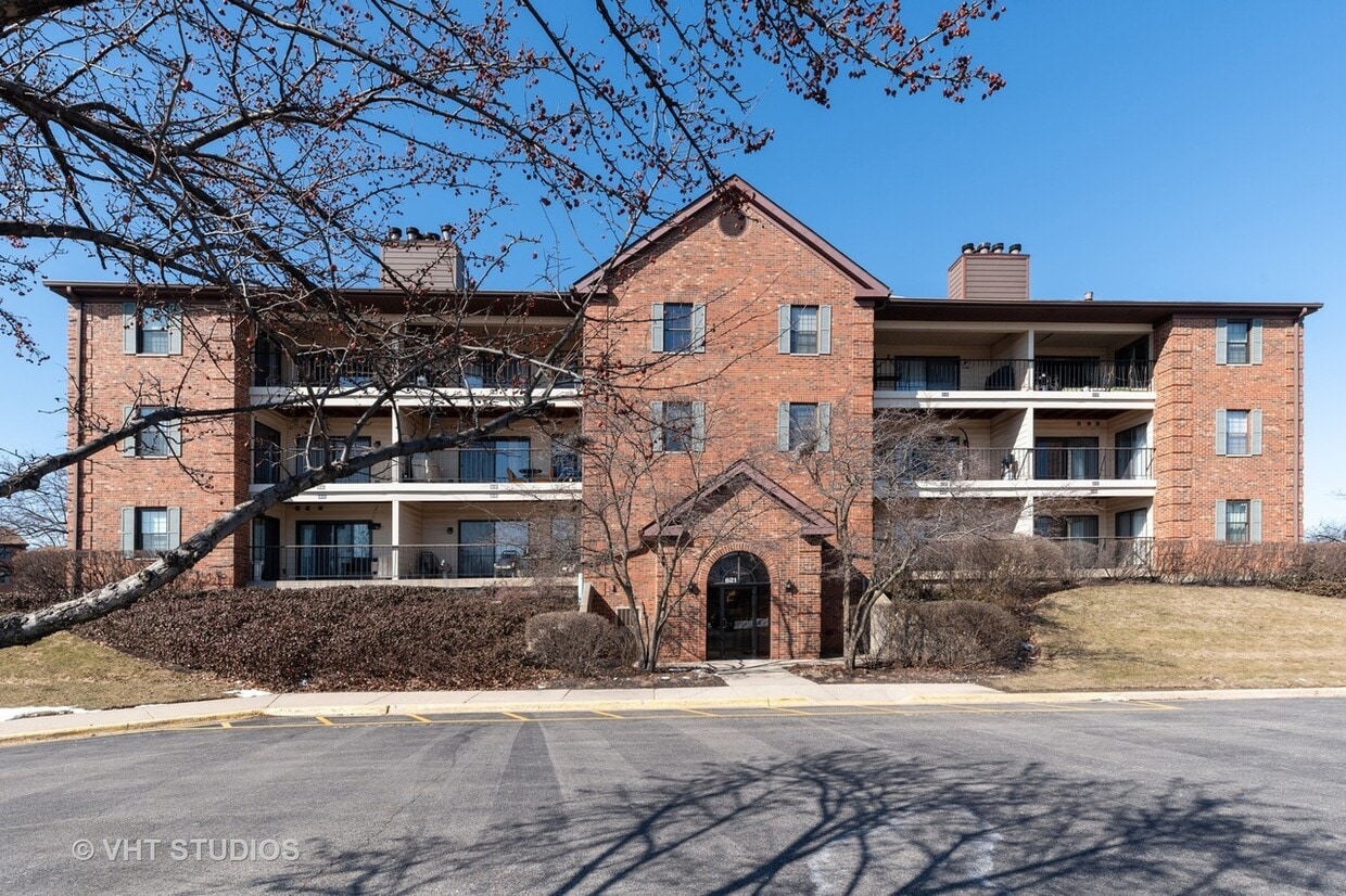 621 Hapsfield Ln Unit 303, Buffalo Grove, IL 60089 Condo for Rent in