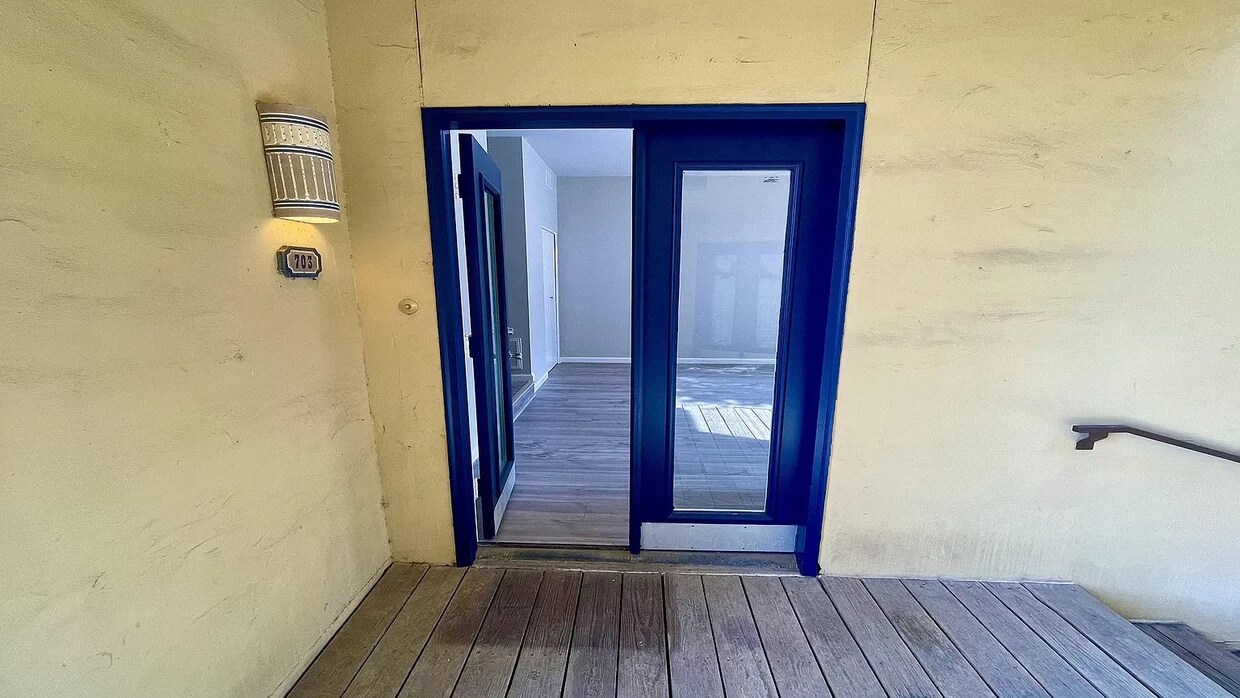 8642 Fredericksburg Rd, San Antonio, TX 78240 Condo for Rent in San Antonio, TX