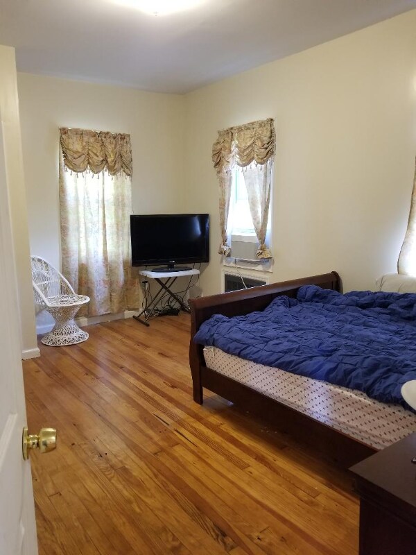 Foto del edificio - 80 Smith Rd