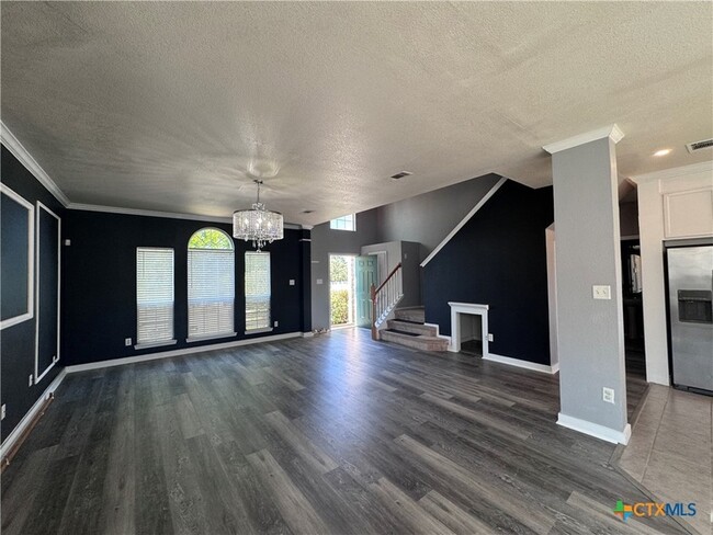 Building Photo - 701 Black Hills Trail
