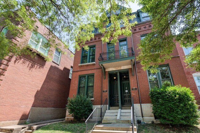 Building Photo - 3012 Lemp Ave