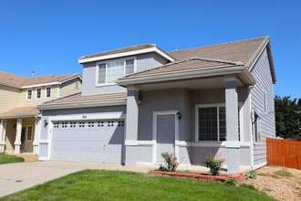 Building Photo - 914 Glenwall Dr
