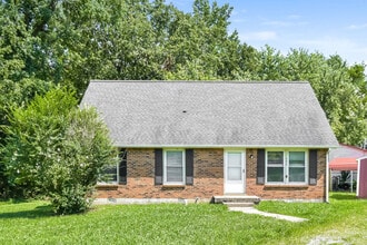 Building Photo - 490 Kellia Dr