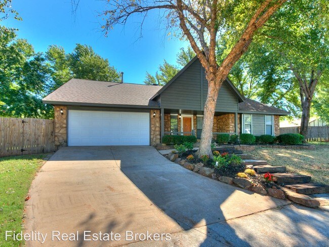 Building Photo - 3 br, 2 bath House - 820 Lakeside Circle