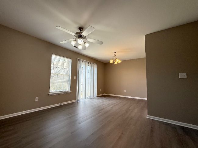 Photo - 705 Bellview Way Townhome