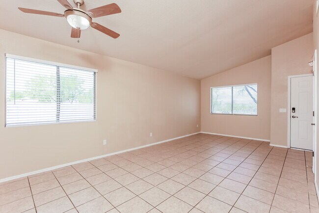 Foto del edificio - 10462 E Dusky Willow Dr